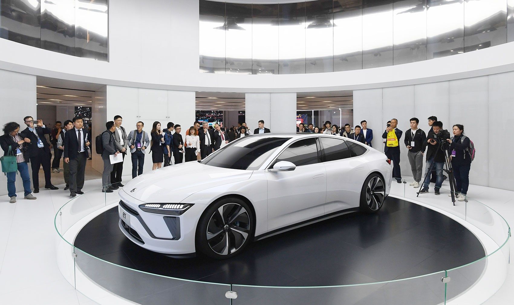 NIO präsentiert erste Limousine ET